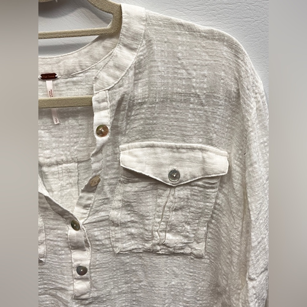 Free People Talk To Me lightweight gauzy button-down shirt in Shite Small - Picture 4 of 11